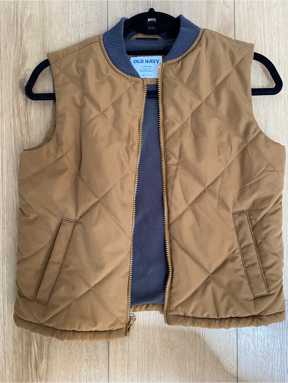 Old Navy Kids Quilted Brown Vest - Boys Large